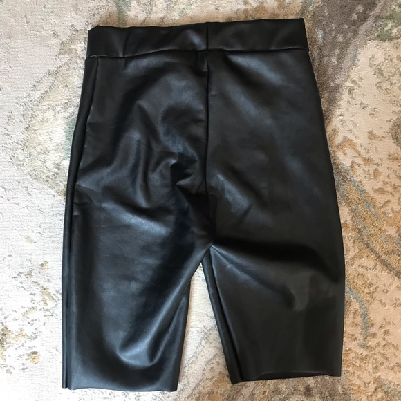 Wolford Edie Faux Leather Black Biker Short - Picture 6 of 9